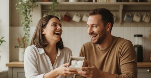 How to Tell Your Husband You're Pregnant: Sweet Ideas
